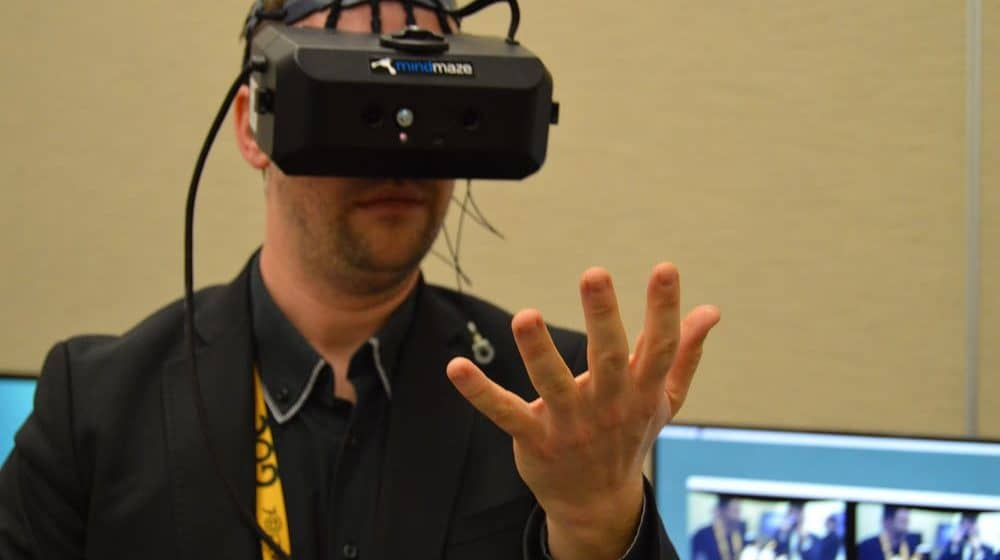 Mindmaze-HMD1